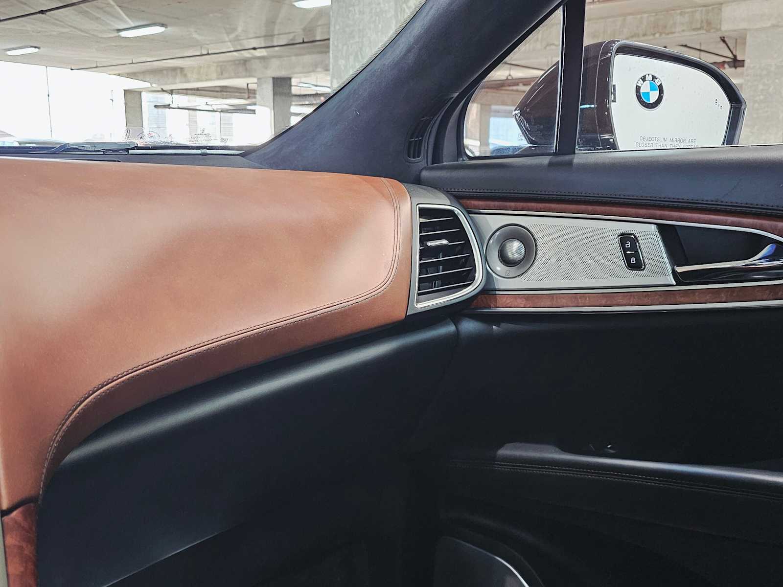 Thumbnail: 2019 Lincoln Nautilus - 20