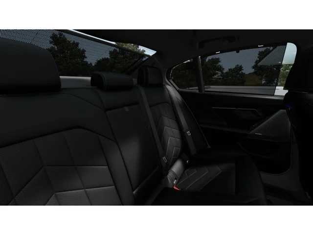 Thumbnail: 2027 BMW i5 - 12