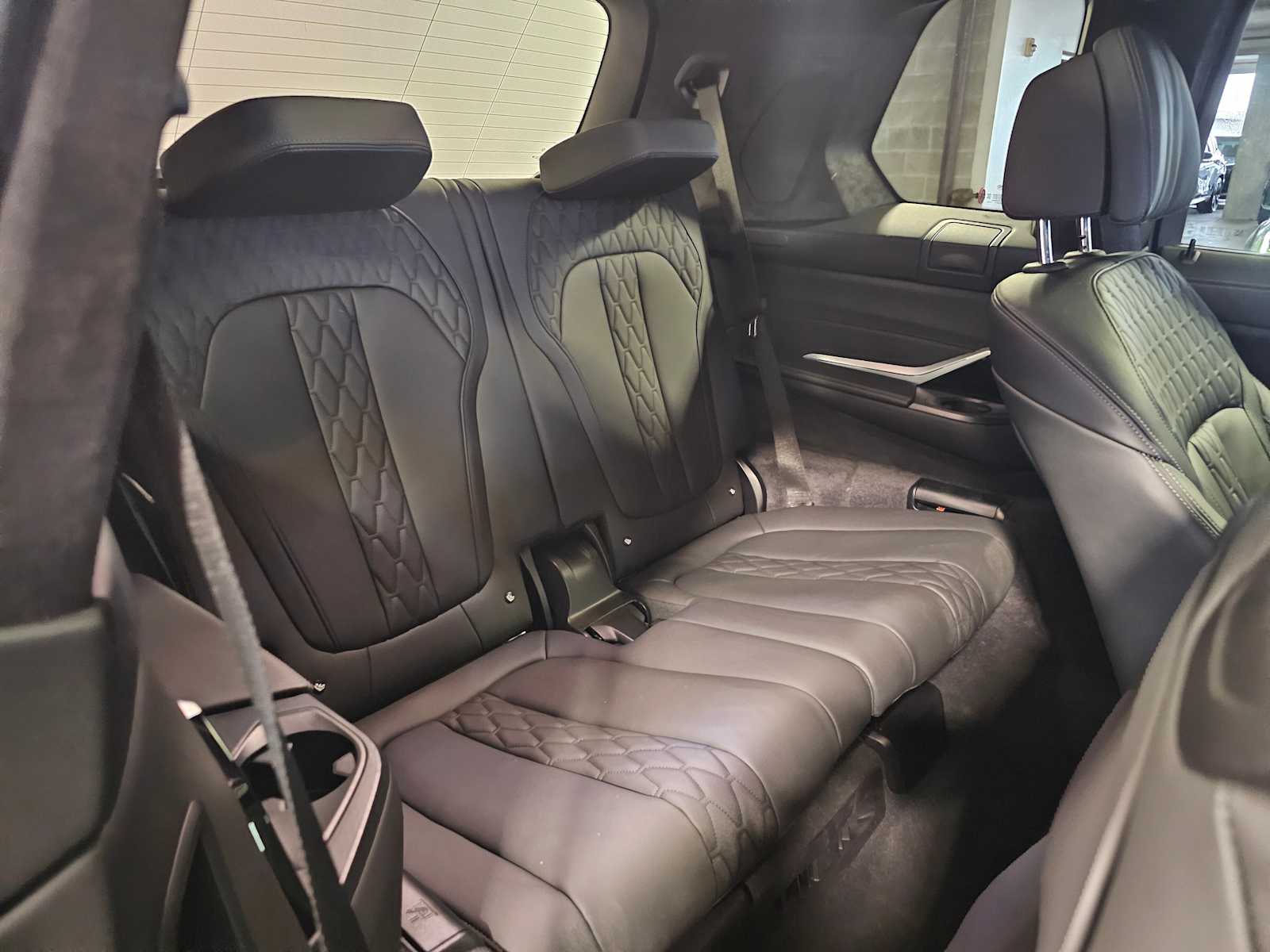 Thumbnail: 2025 BMW X7 - 42