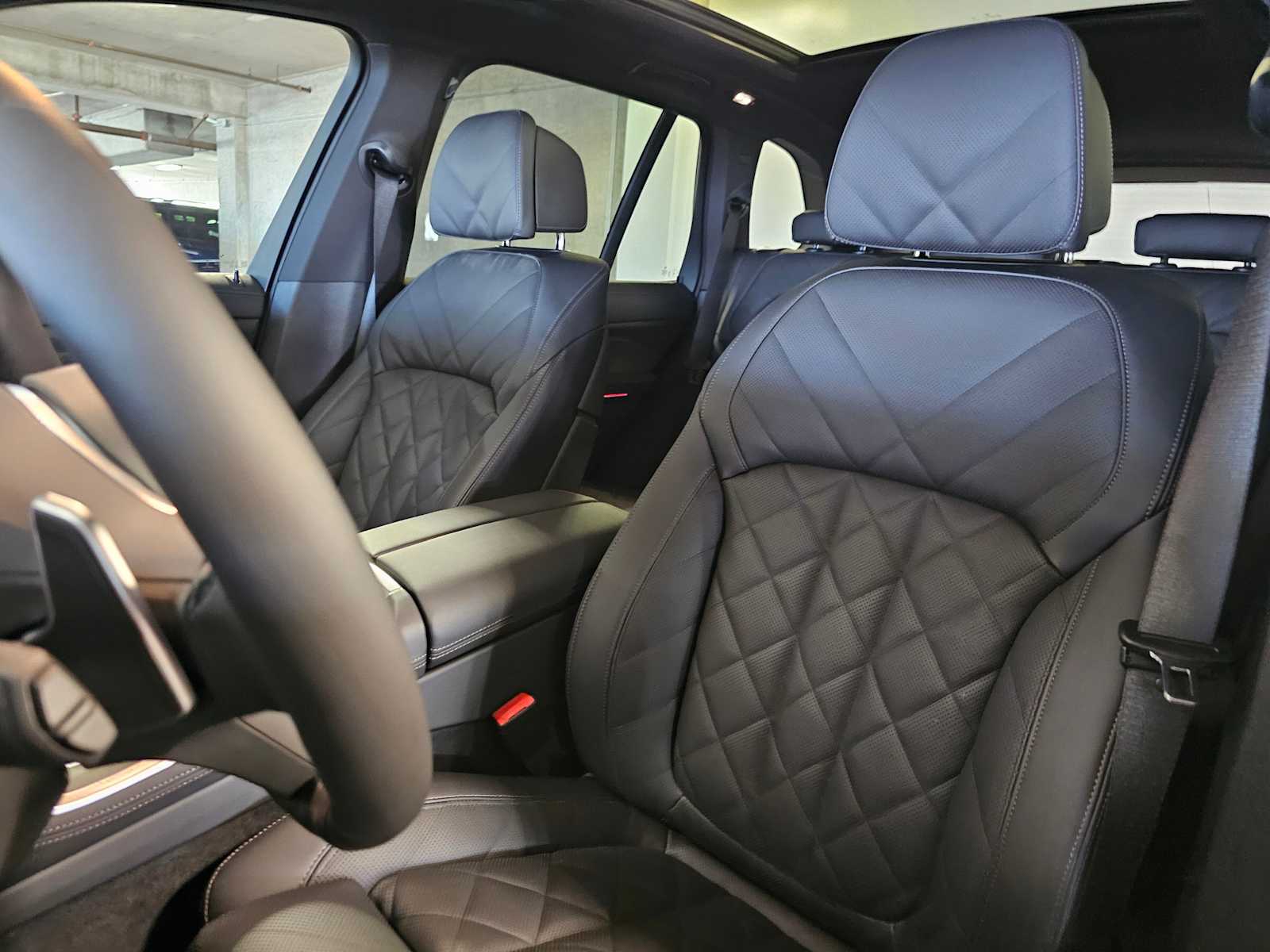 Thumbnail: 2026 BMW X5 - 25