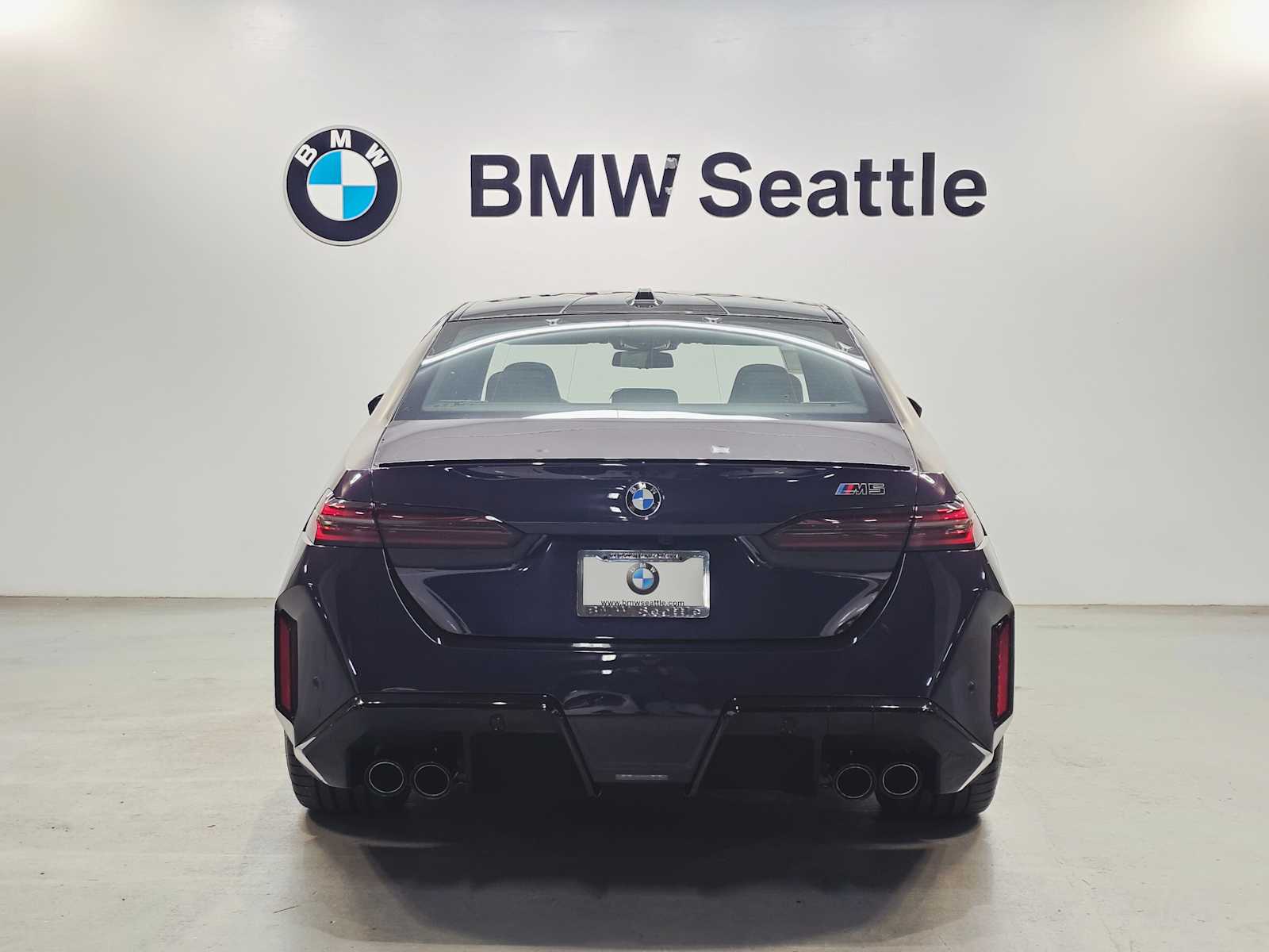 Thumbnail: 2026 BMW M5 - 5