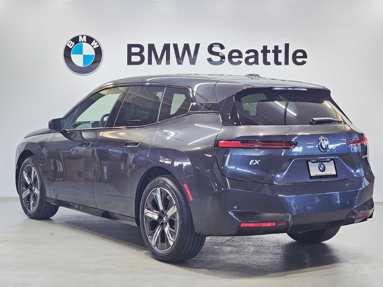 Thumbnail: 2026 BMW iX - 4