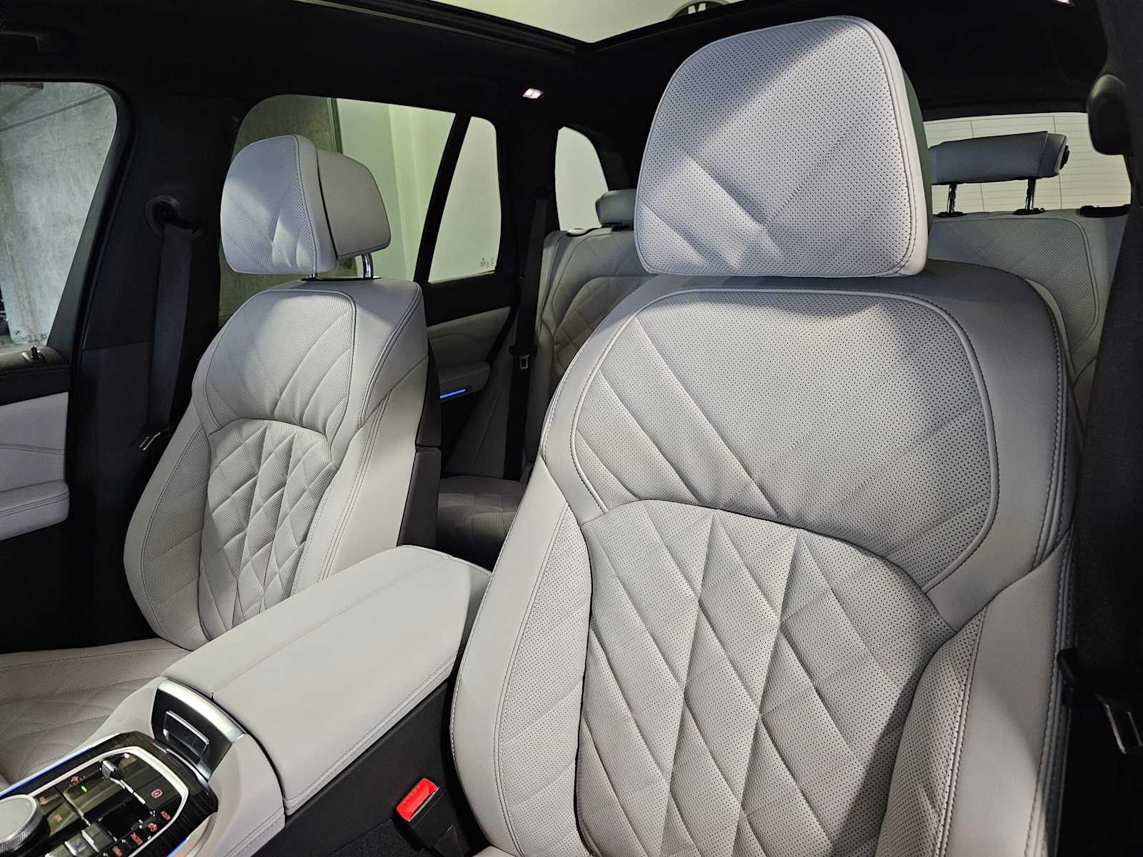 Thumbnail: 2026 BMW X5 - 34