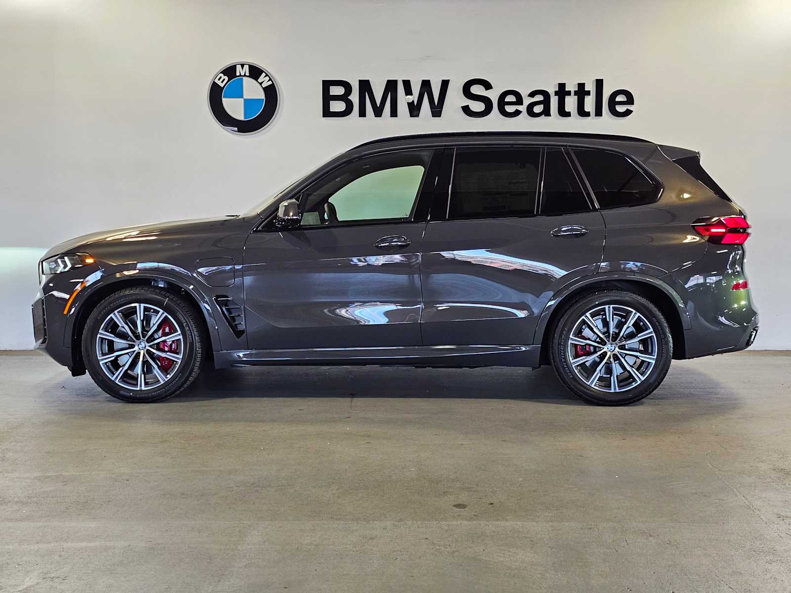 Thumbnail: 2026 BMW X5 - 3