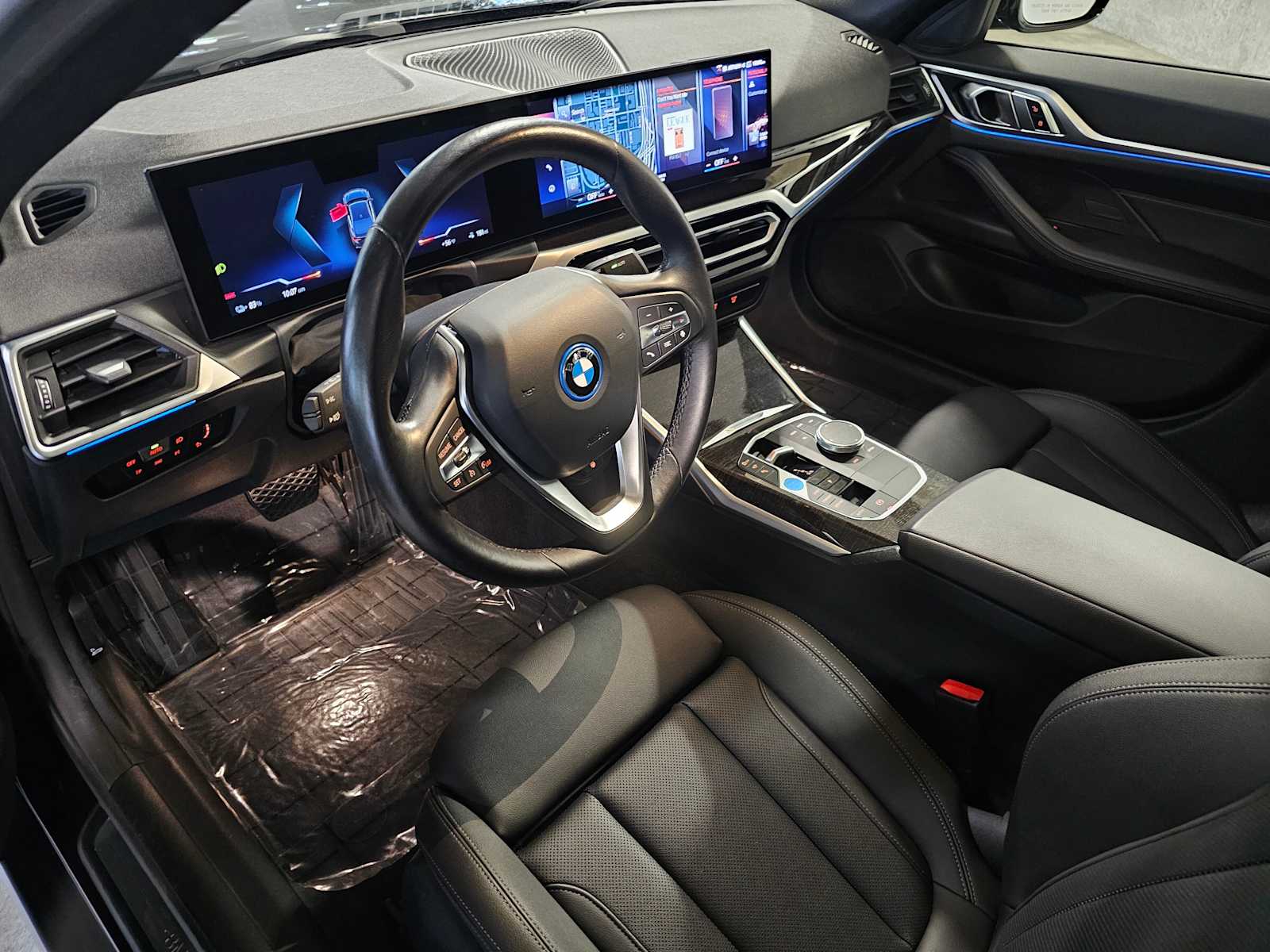 Thumbnail: 2023 BMW i4 - 2