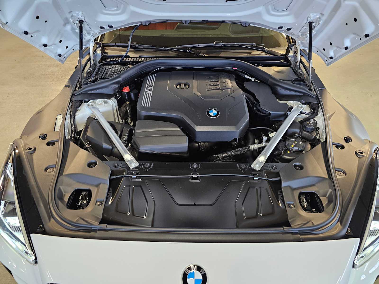 Thumbnail: 2026 BMW Z4 - 9