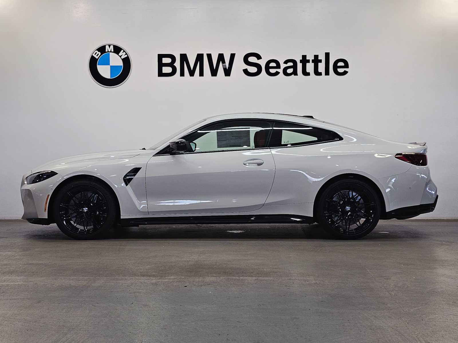 Thumbnail: 2026 BMW M4 - 3