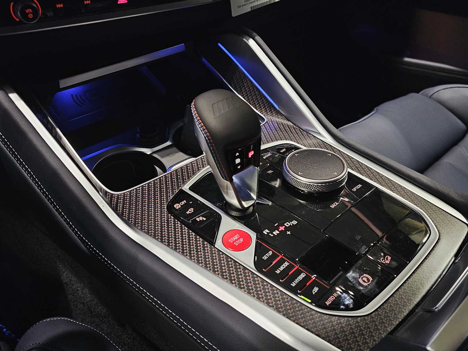 Thumbnail: 2026 BMW XM - 16