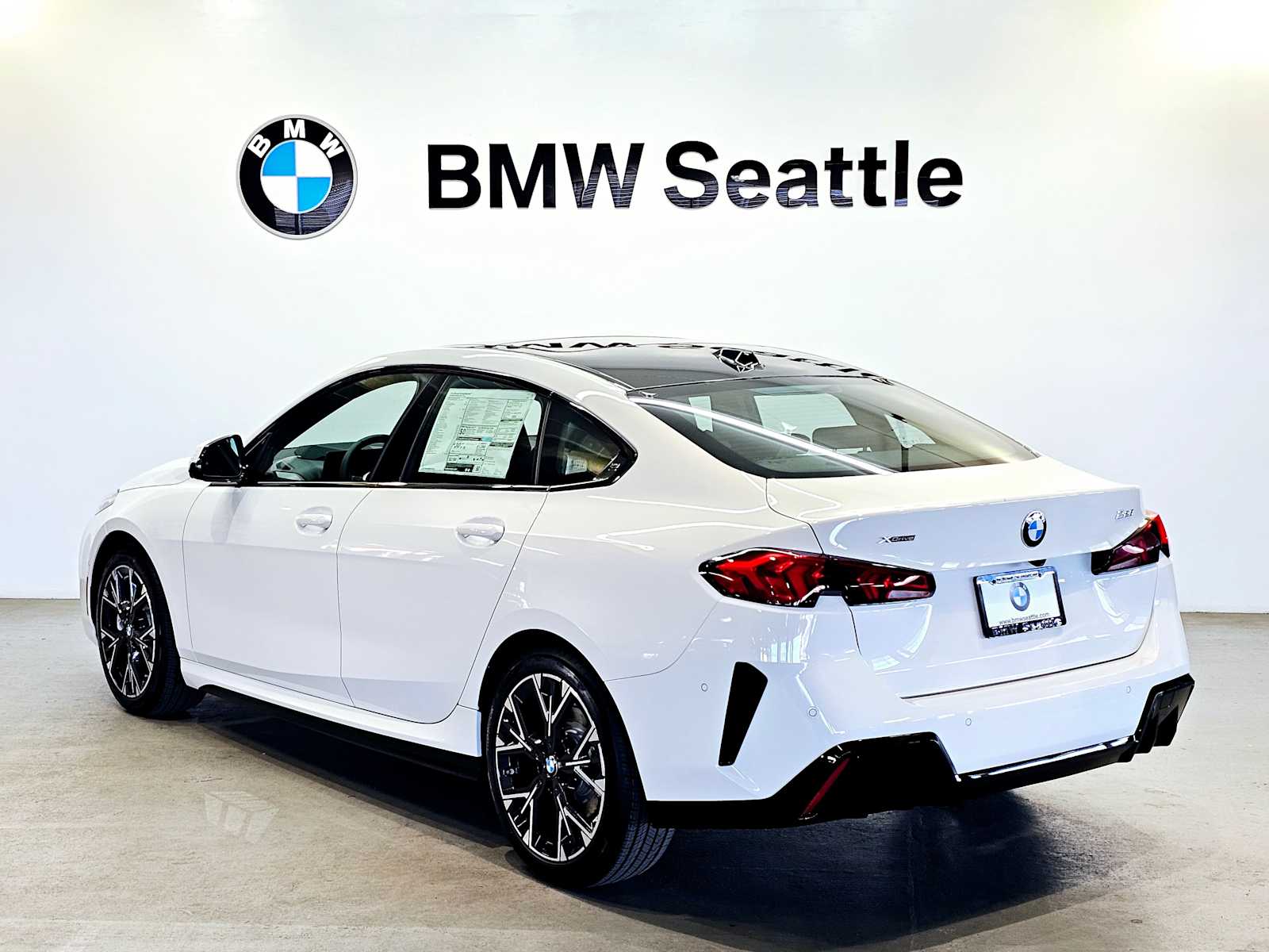 Thumbnail: 2025 BMW 2 Series - 4