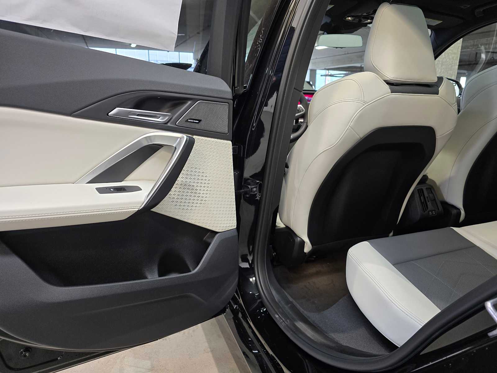 Thumbnail: 2026 BMW X1 - 26