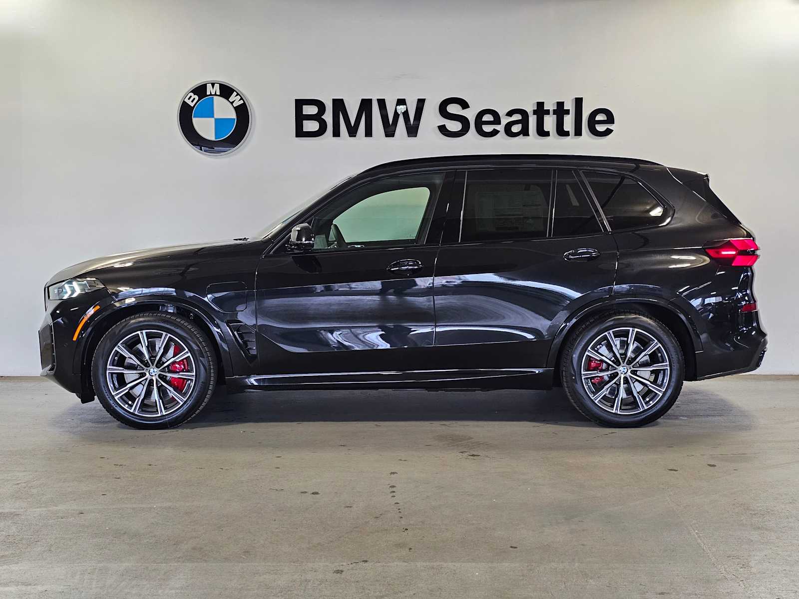 Thumbnail: 2026 BMW X5 - 3