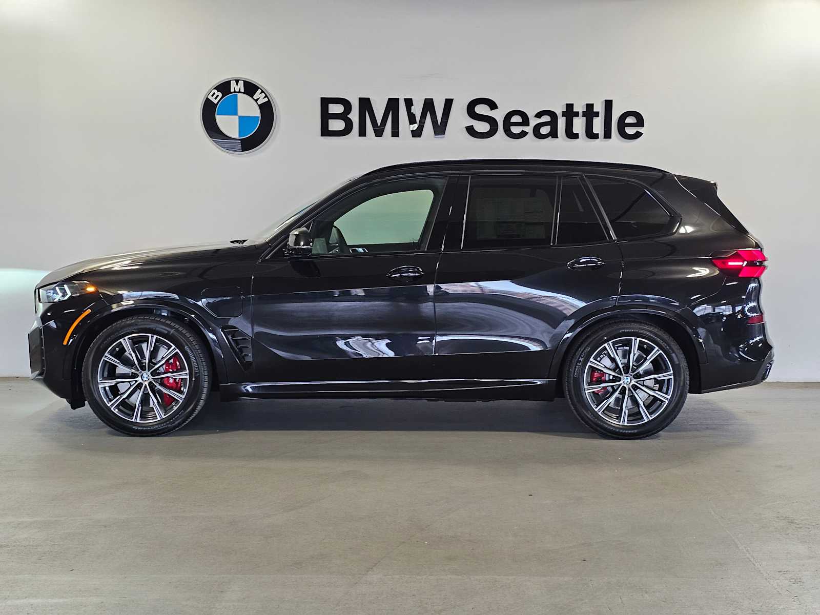 Thumbnail: 2026 BMW X5 - 3