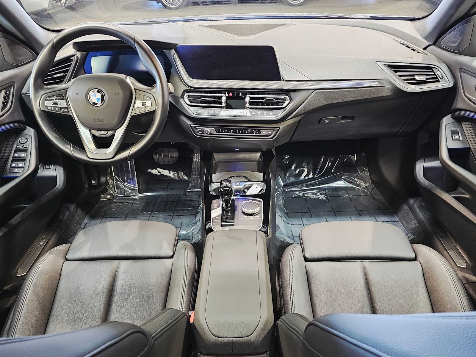 Thumbnail: 2024 BMW 2 Series - 10