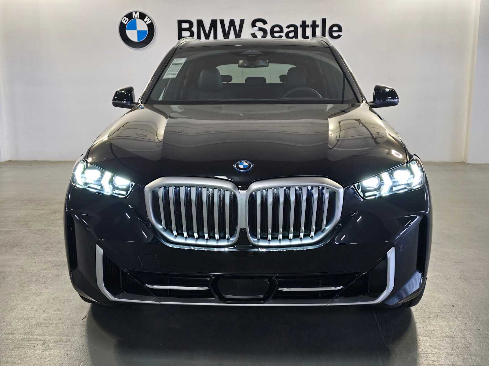 2026 BMW X5 xDrive50e 6