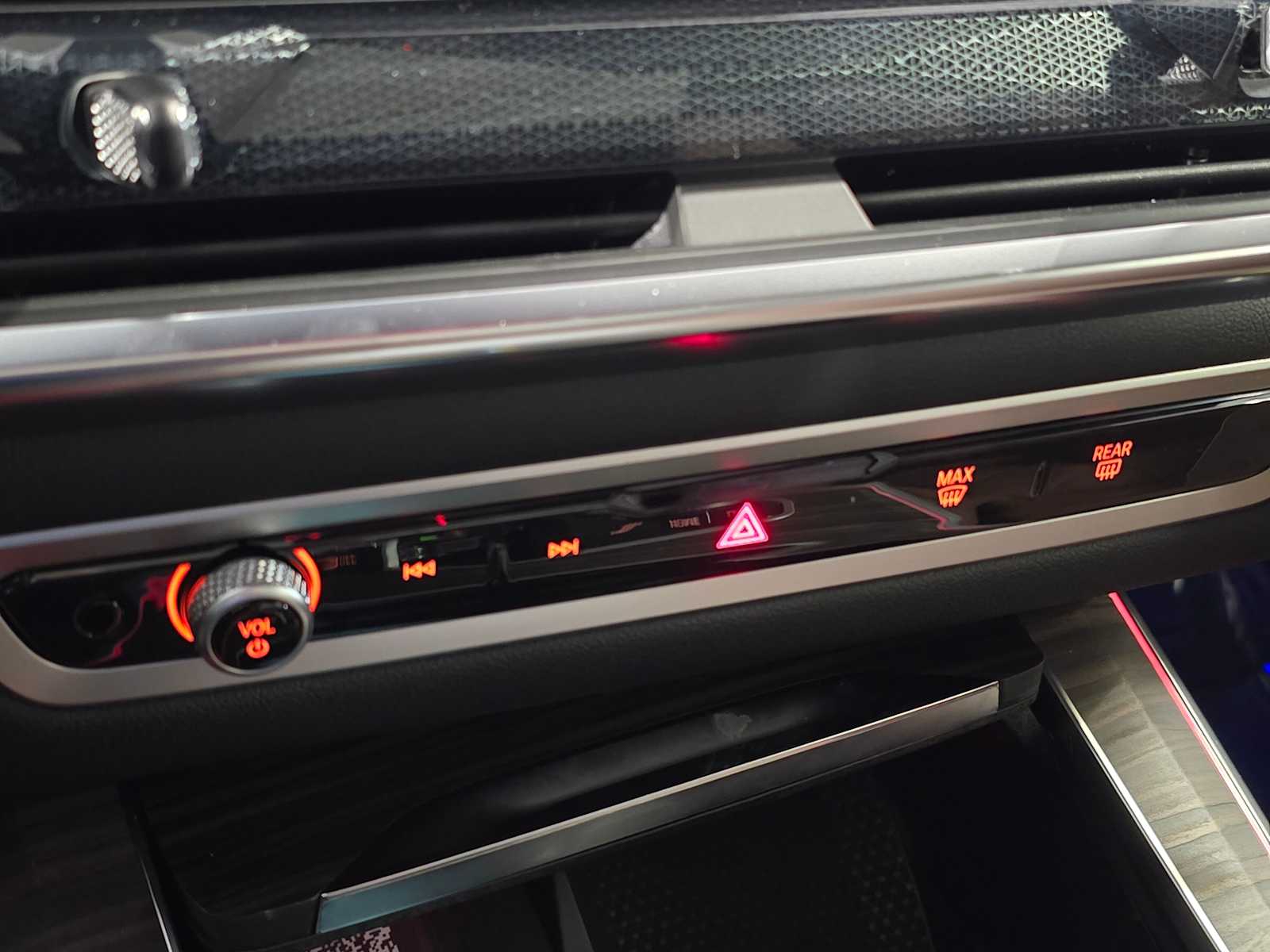 Thumbnail: 2026 BMW X5 - 17