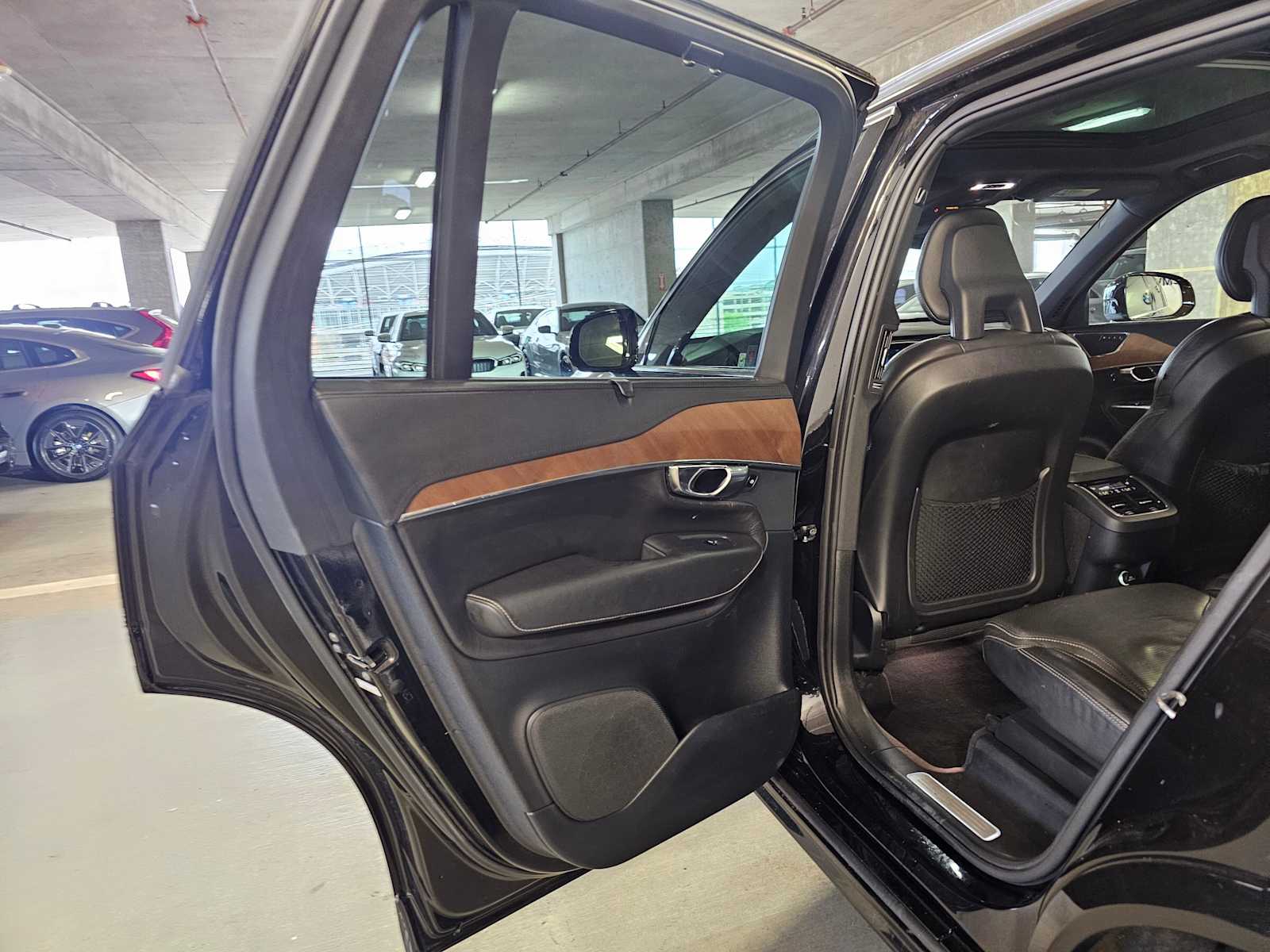 Thumbnail: 2016 Volvo XC90 - 30