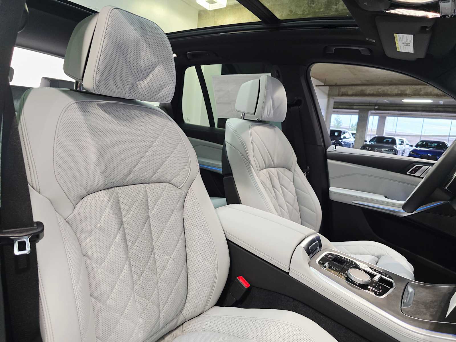 Thumbnail: 2026 BMW X5 - 27