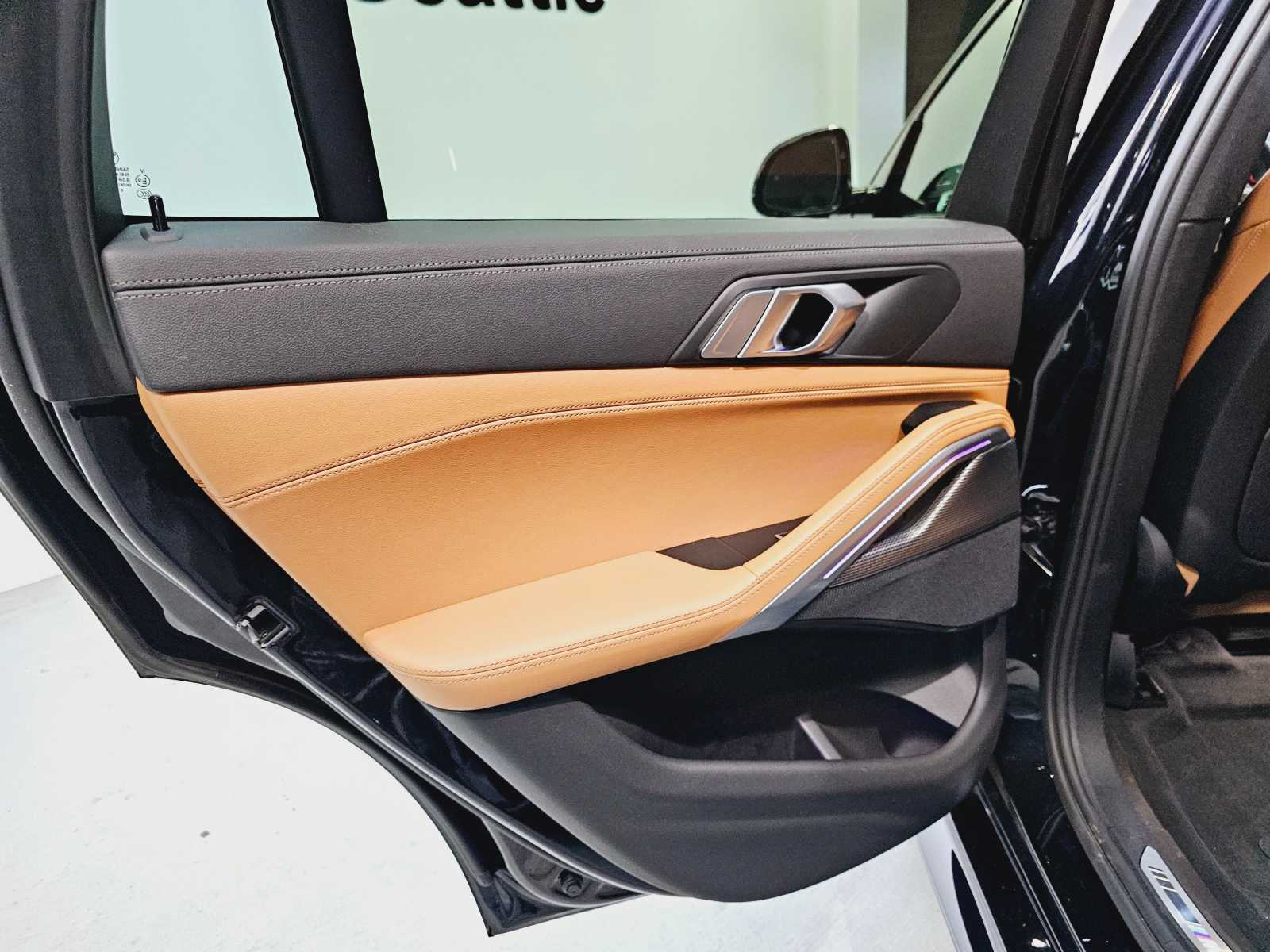 Thumbnail: 2021 BMW X6 - 25