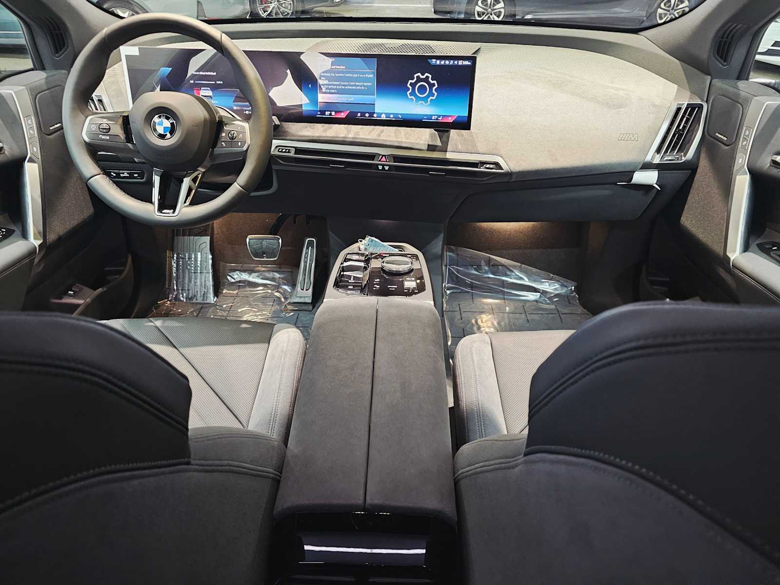 Thumbnail: 2026 BMW iX - 10