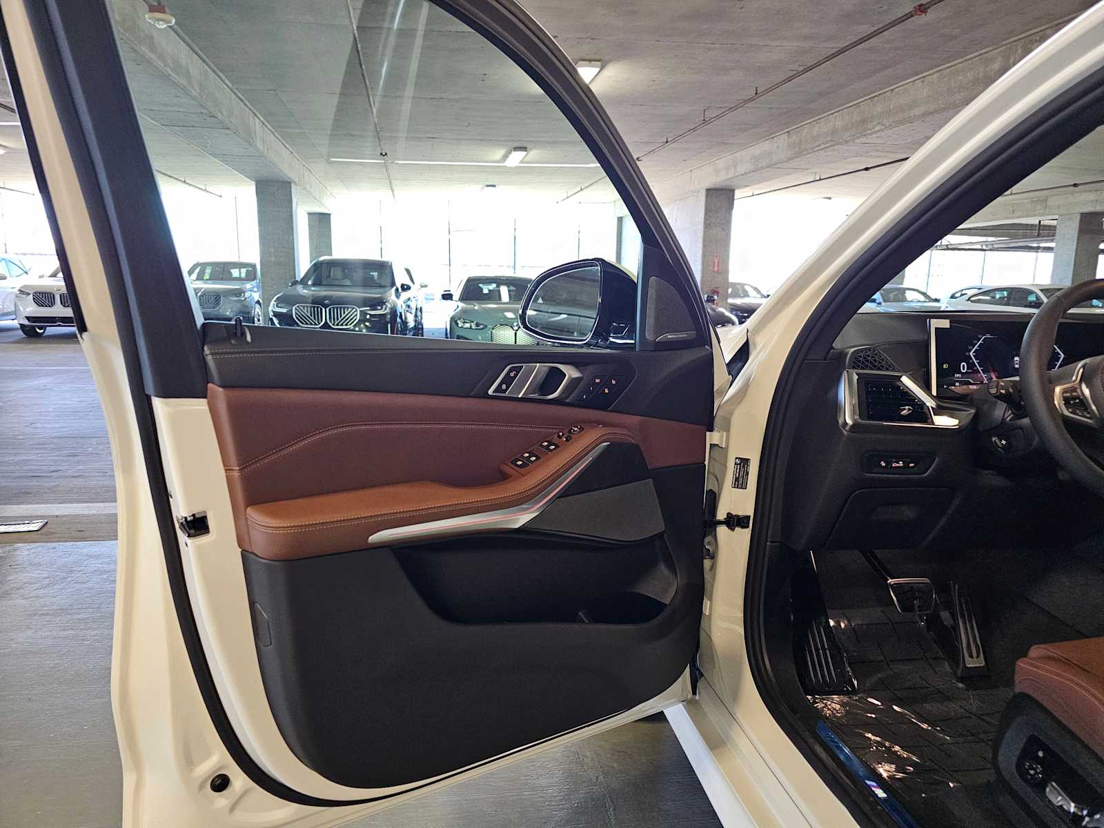 Thumbnail: 2026 BMW X5 - 24