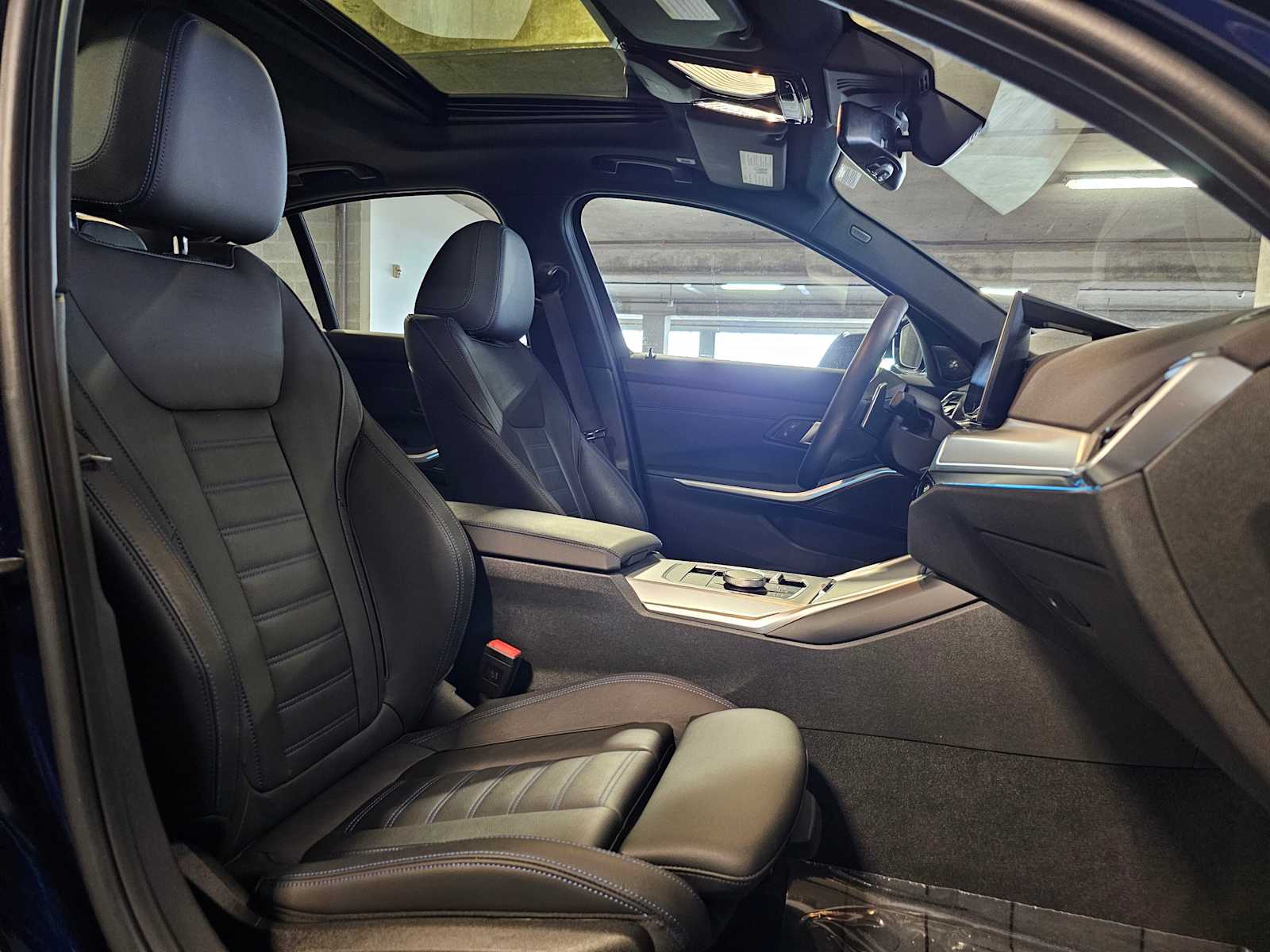 Thumbnail: 2024 BMW 3 Series - 40