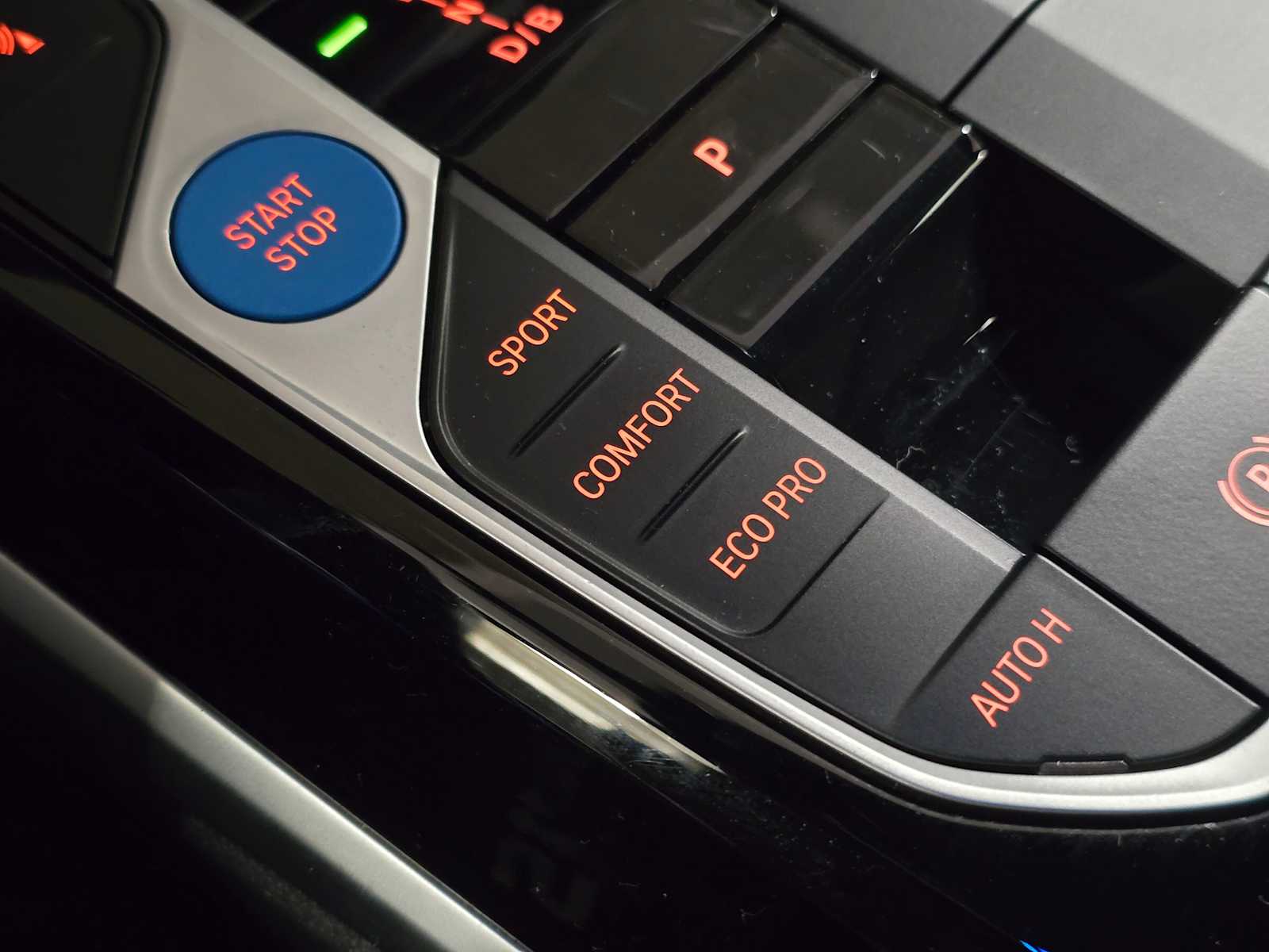 Thumbnail: 2023 BMW i4 - 20