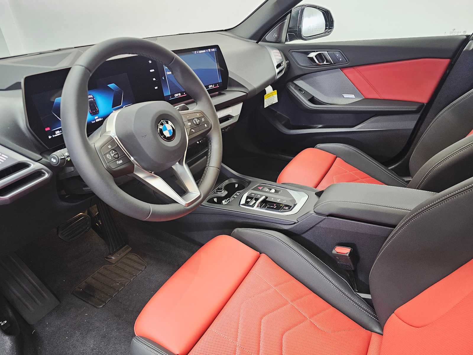 Thumbnail: 2025 BMW 2 Series - 2