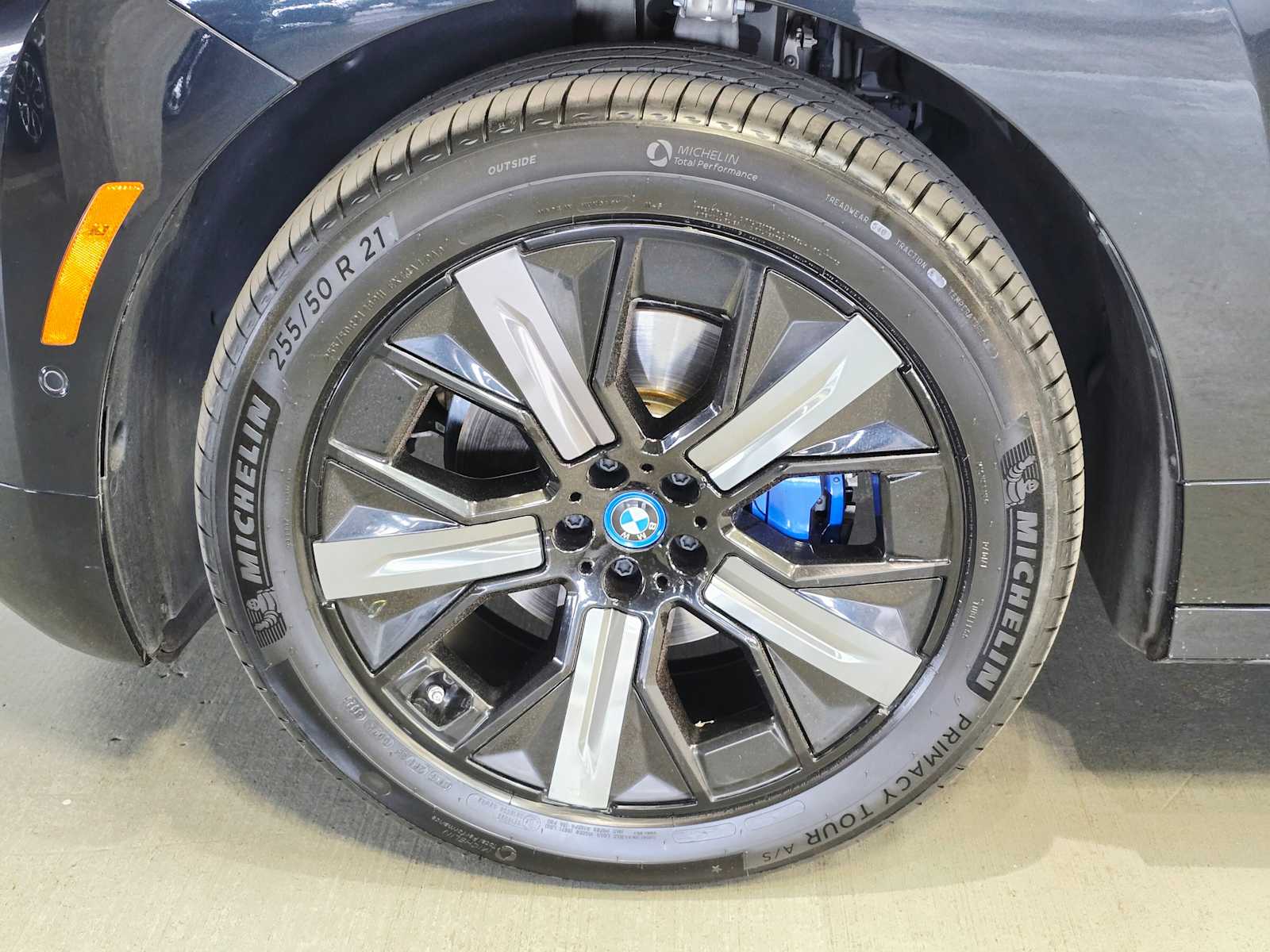 Thumbnail: 2024 BMW iX - 7