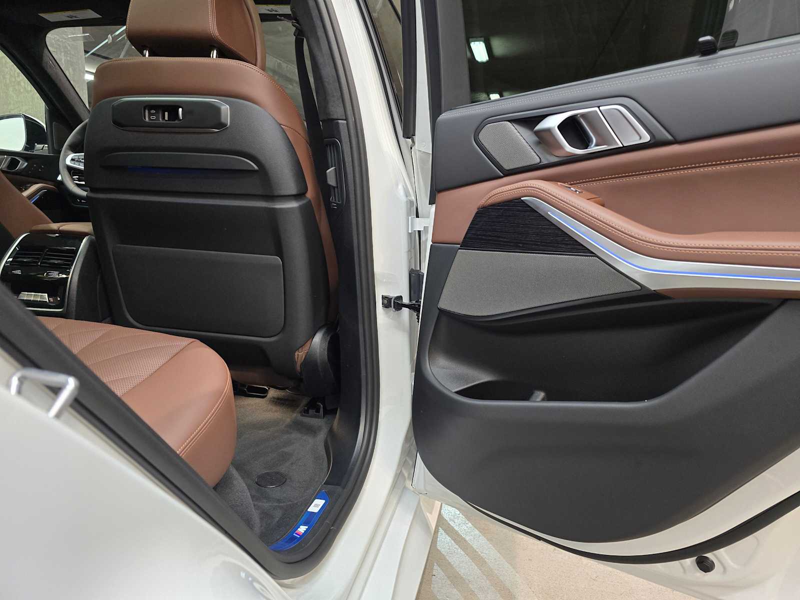 Thumbnail: 2026 BMW X5 - 27