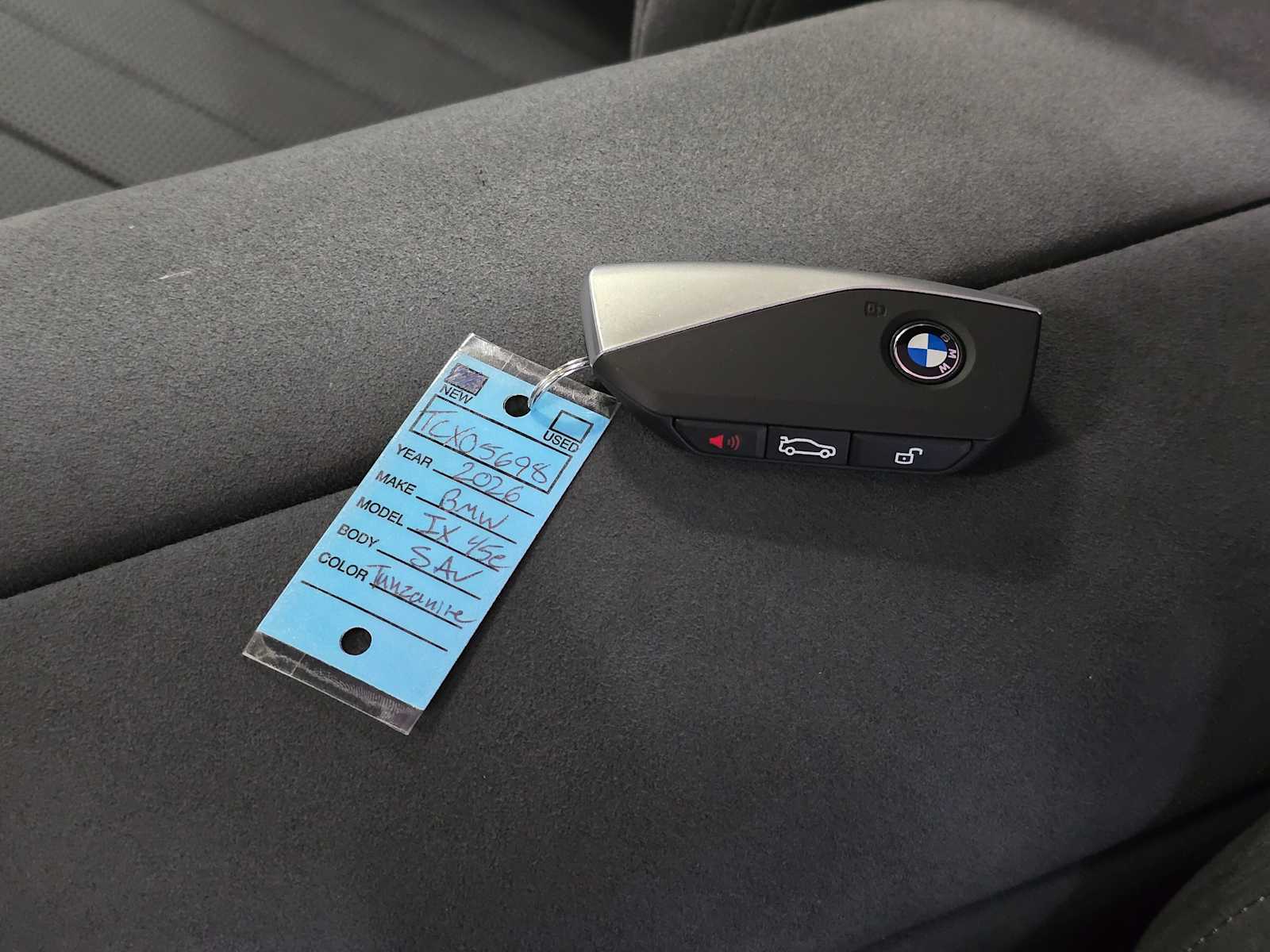 Thumbnail: 2026 BMW iX - 35