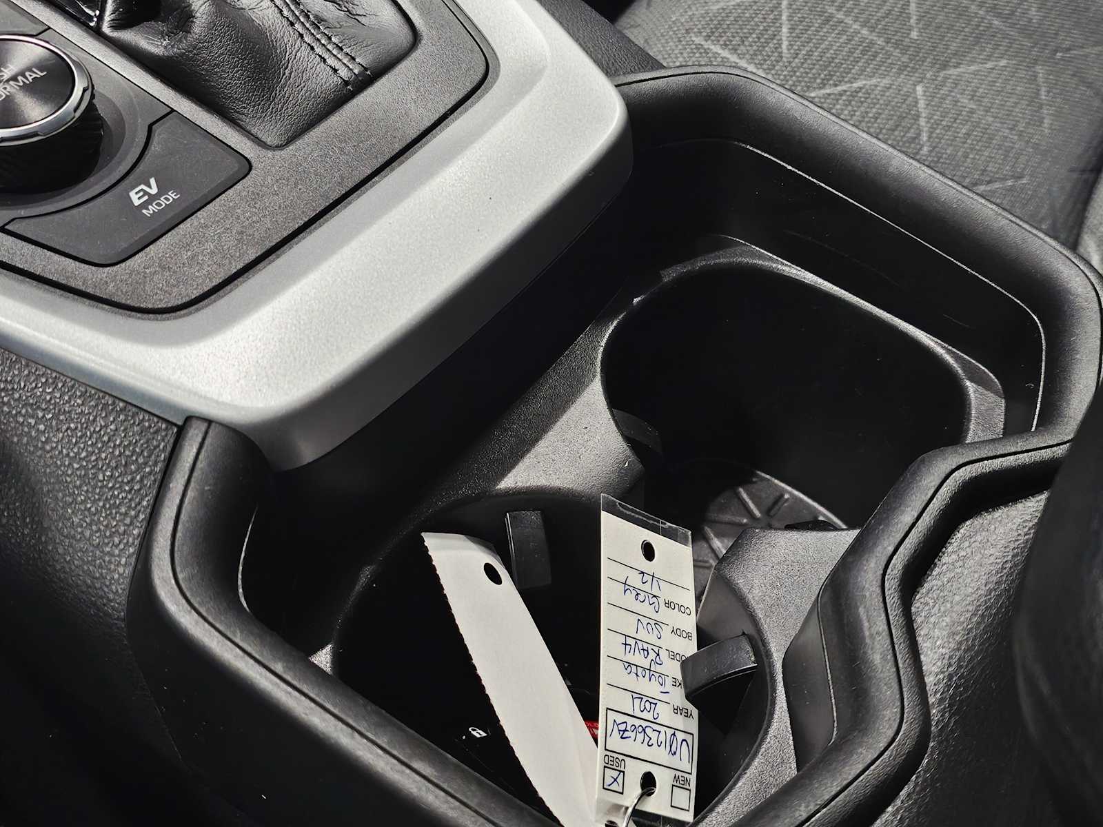 Thumbnail: 2021 Toyota RAV4 - 19