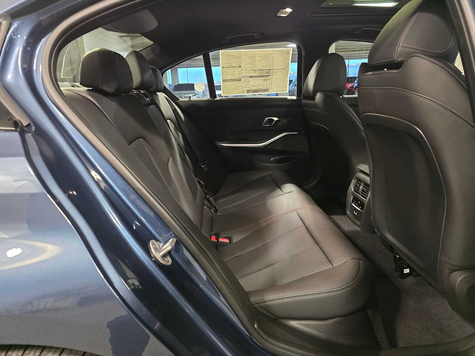 Thumbnail: 2026 BMW 3 Series - 29