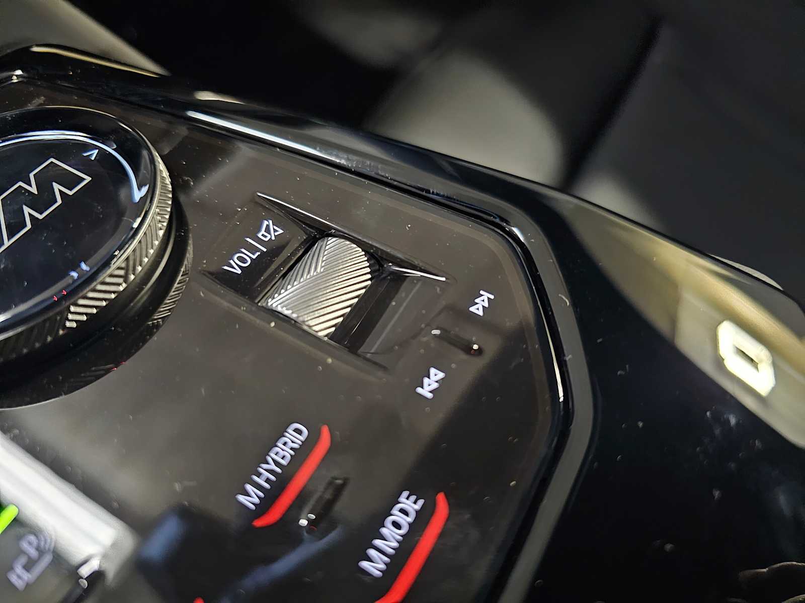Thumbnail: 2026 BMW M5 - 24