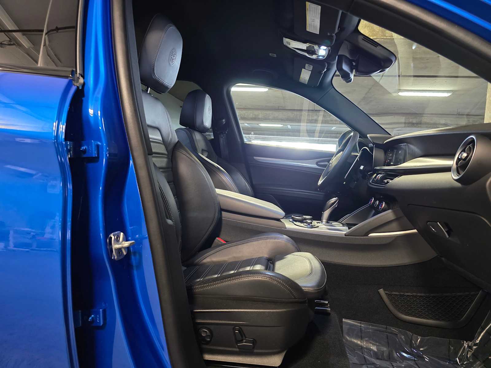 Thumbnail: 2018 Alfa Romeo Stelvio - 31