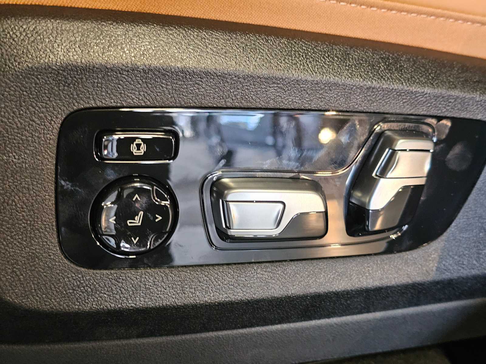 Thumbnail: 2026 BMW X5 - 22