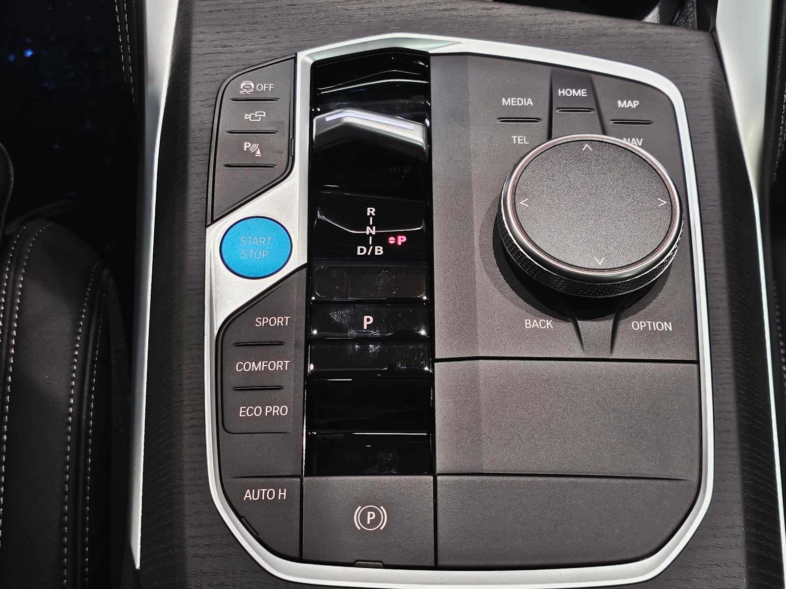 Thumbnail: 2025 BMW i4 - 18