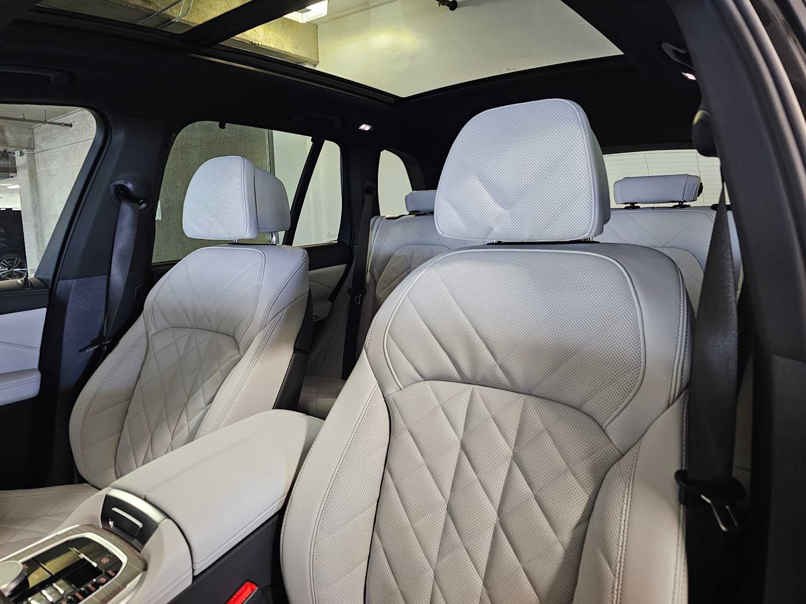 Thumbnail: 2026 BMW X5 - 33