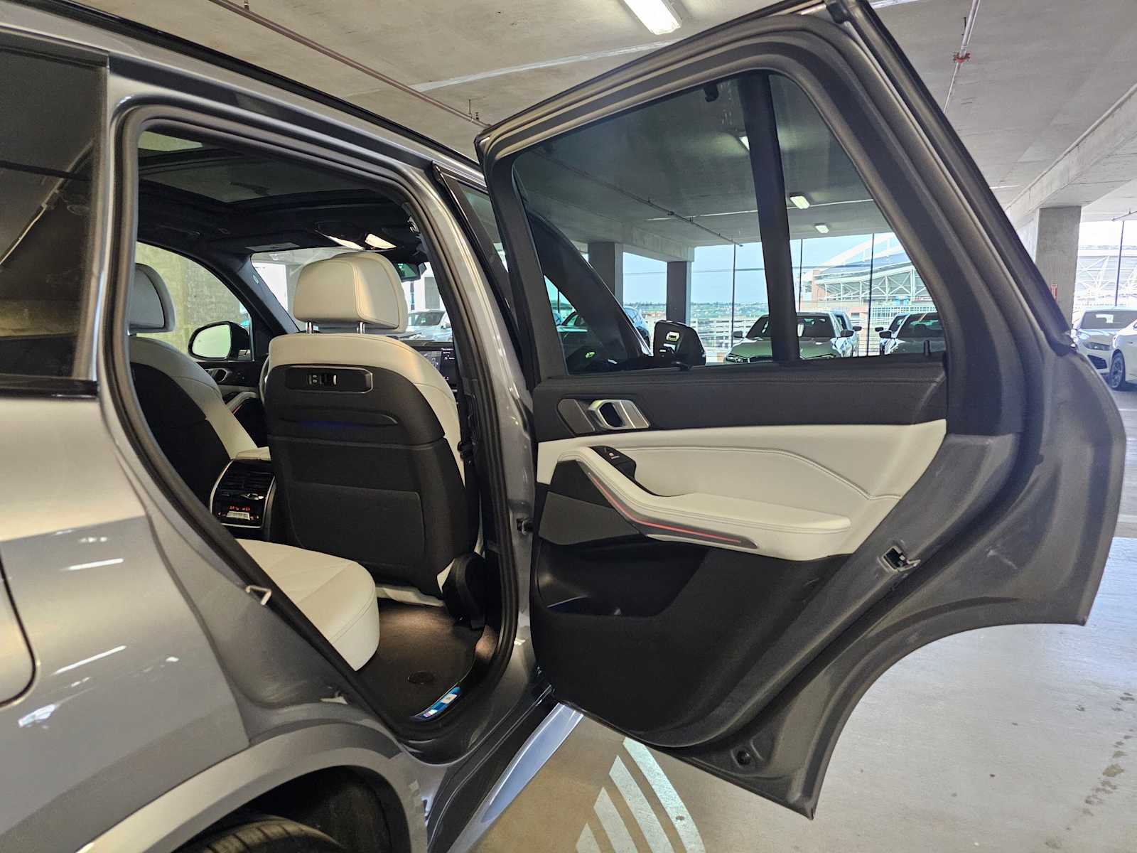 Thumbnail: 2026 BMW X5 - 37