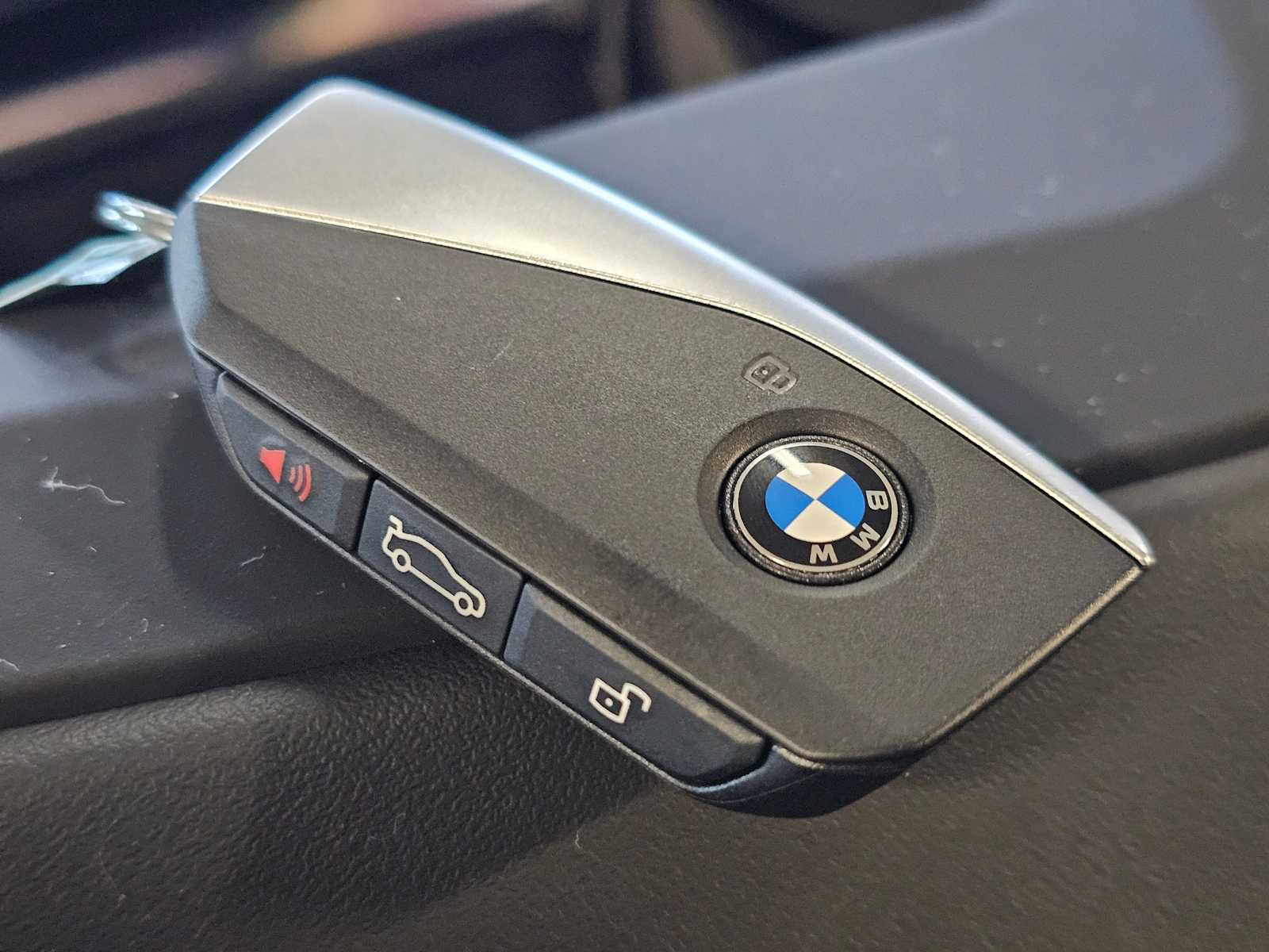 Thumbnail: 2026 BMW X5 - 36