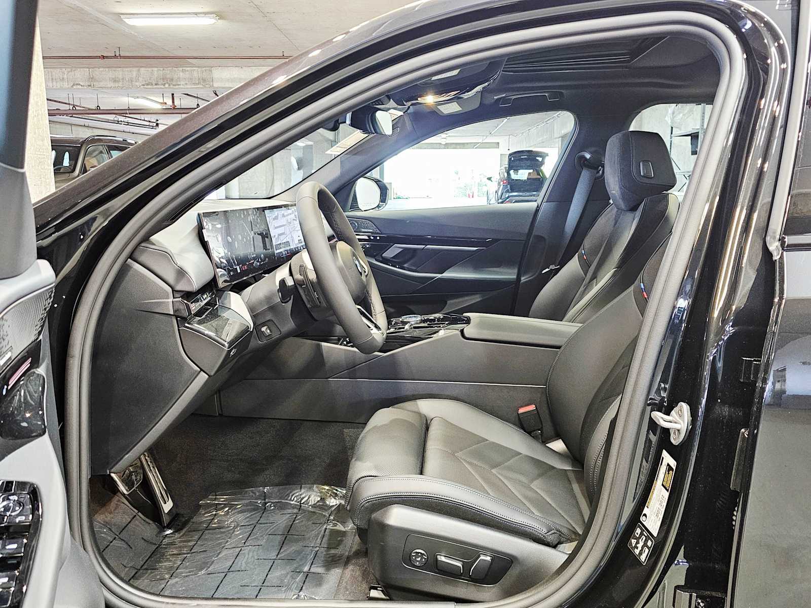 Thumbnail: 2026 BMW 5 Series - 23