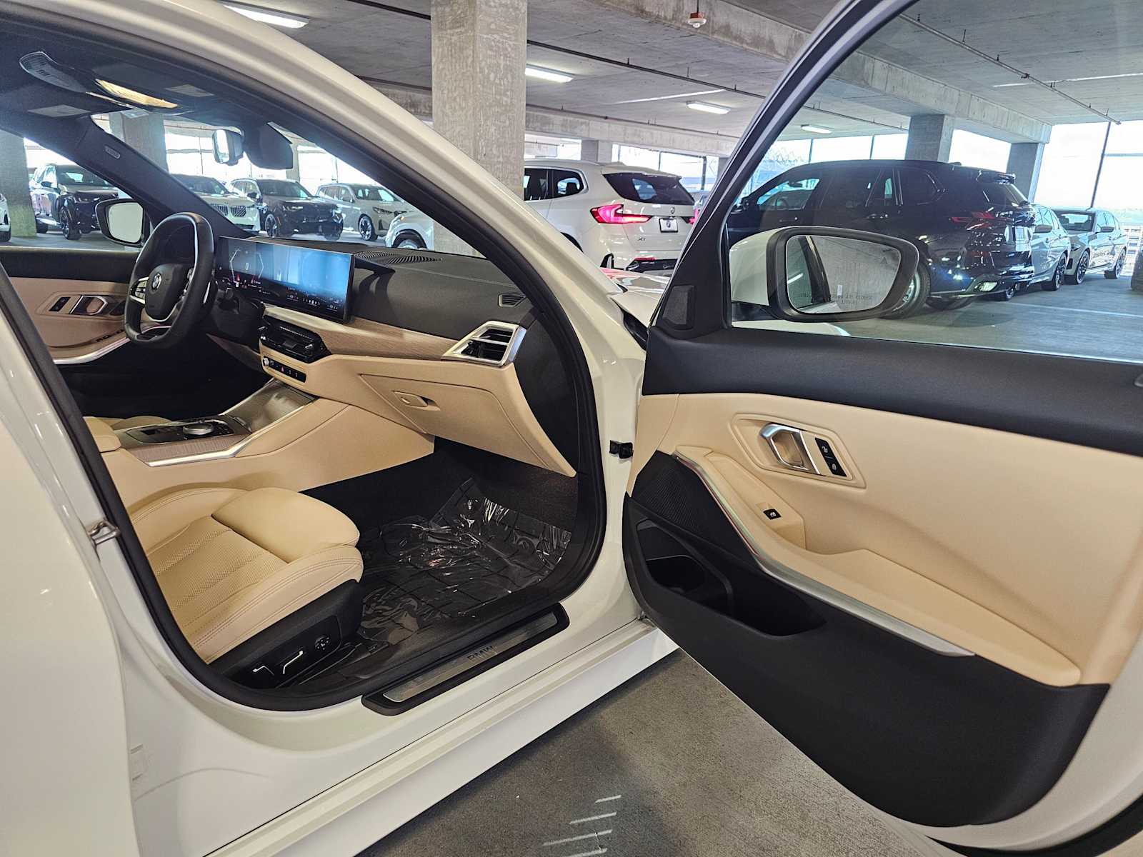 Thumbnail: 2025 BMW 3 Series - 41