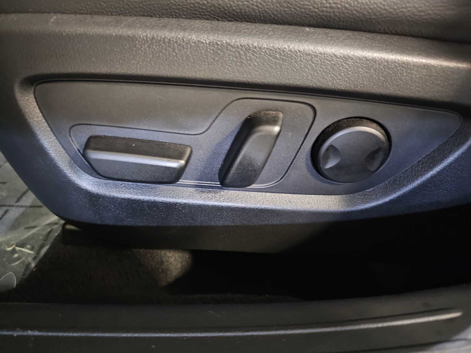 Thumbnail: 2023 Mazda CX-50 - 29