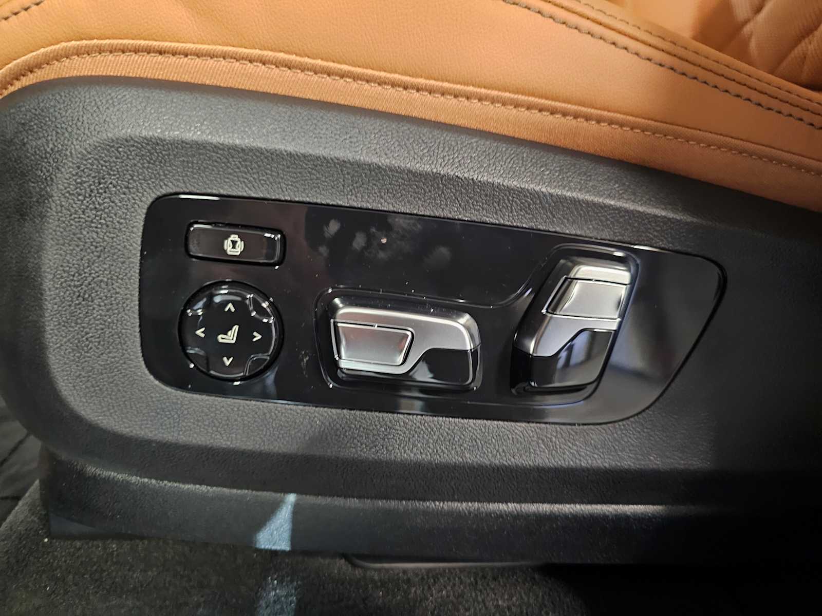 Thumbnail: 2026 BMW X5 - 30