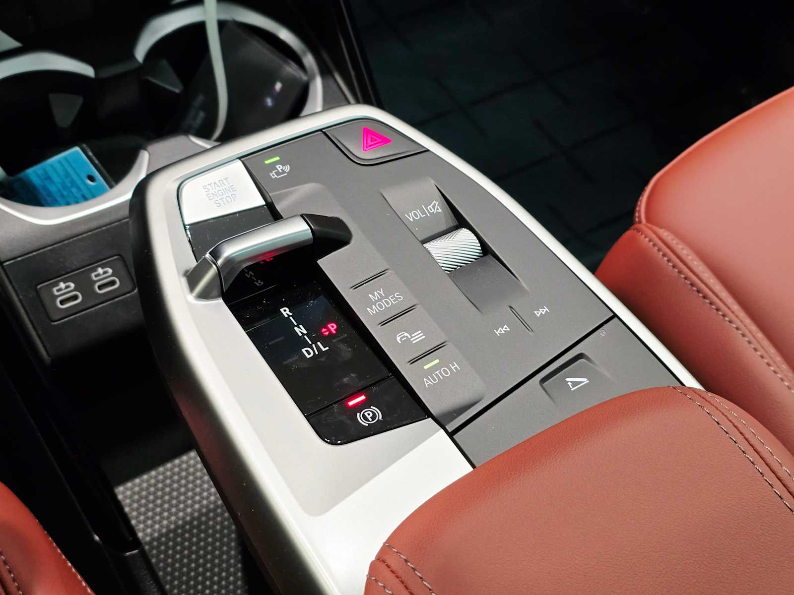 Thumbnail: 2026 BMW X1 - 16