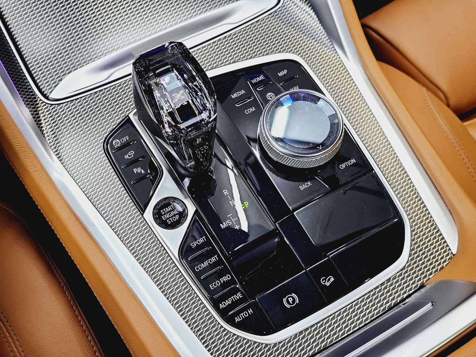 Thumbnail: 2021 BMW X6 - 17