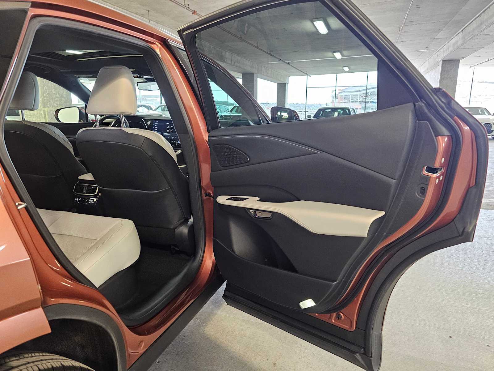 Thumbnail: 2023 Lexus RX - 31