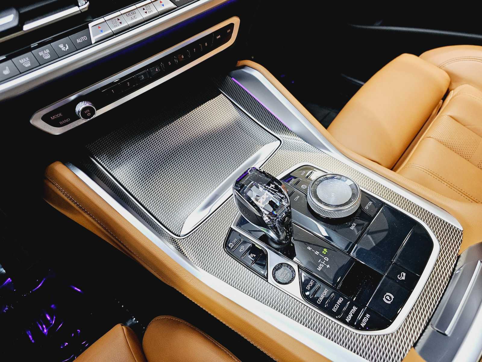 Thumbnail: 2021 BMW X6 - 16