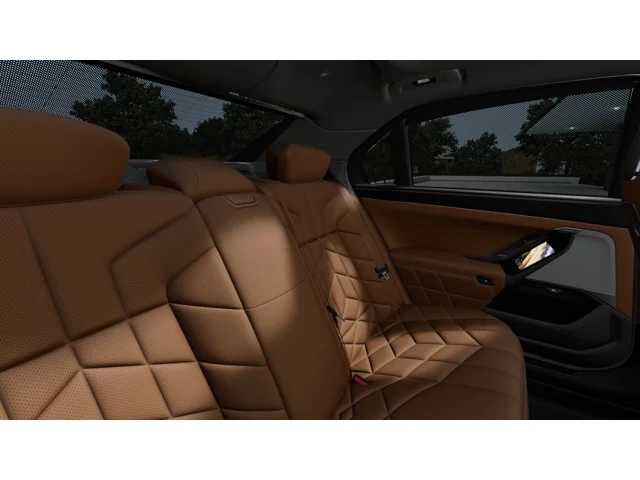 Thumbnail: 2027 BMW 7 Series - 12