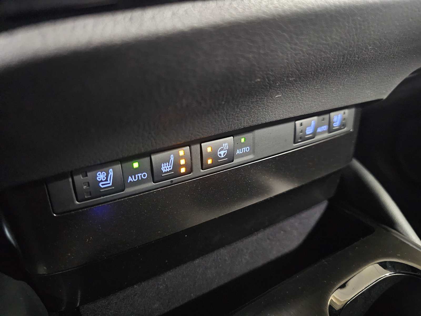 Thumbnail: 2023 Lexus ES - 27