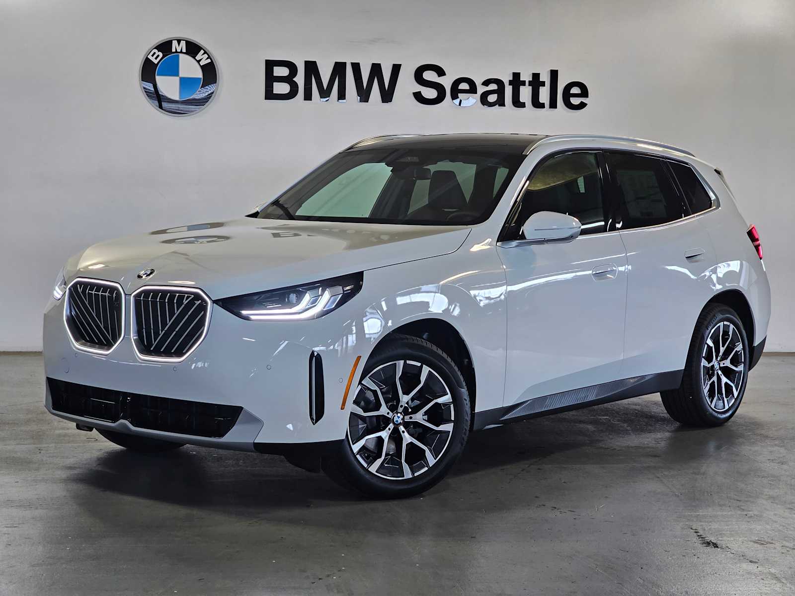 Thumbnail: 2026 BMW X3 - 1